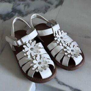Toddler Girl White Flower Strap Sandals Size 7